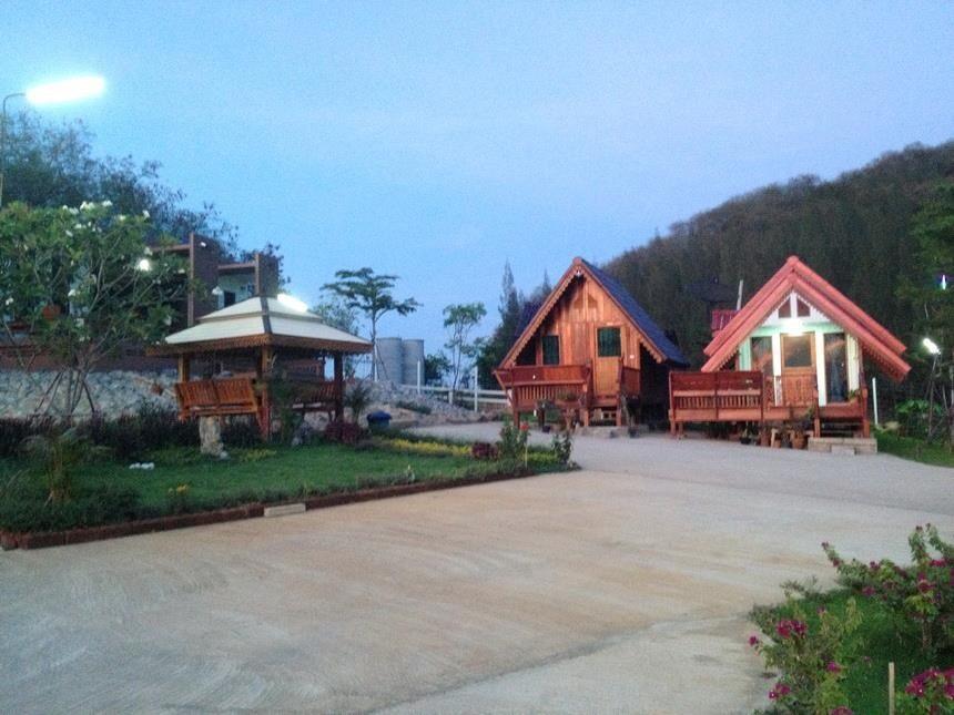 บ้านเรือนไท มวกเหล็ก Ban Ruenthai Muaklek Екстериор снимка